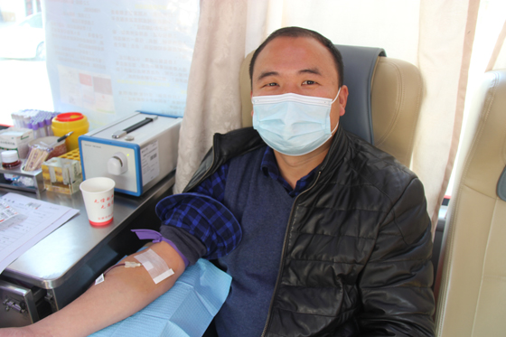 血液是生命的禮物——中國聯(lián)通安康市分公司、安康大數(shù)據(jù)運營有限公司聯(lián)合開展冬季應(yīng)急獻血活動