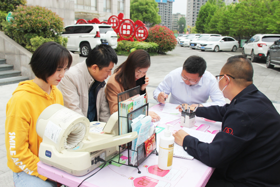 匯聚檢察愛心  踐行為民服務(wù)——安康市人民檢察院組織春季獻(xiàn)血活動(dòng)